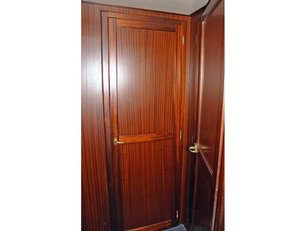 Aft cabin, Accommodation